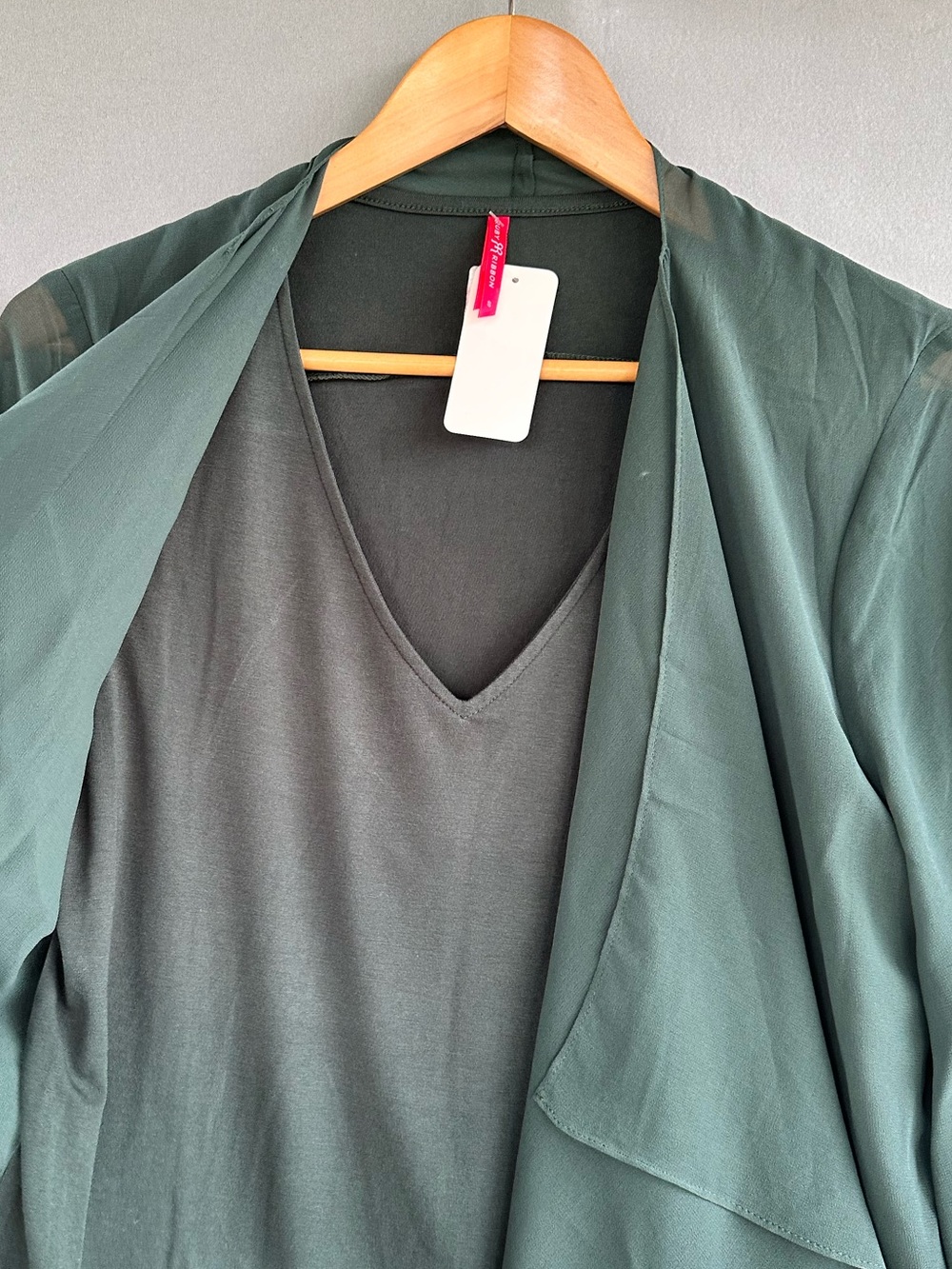 ๐5 for $45๐ Ruby Ribbon top blouse size S - Picture 5 of 7
